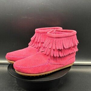 NEW Girls Minnetonka Moccasin Booties Fringed Rubber Grip Sole SZ 13 NEVER WORN